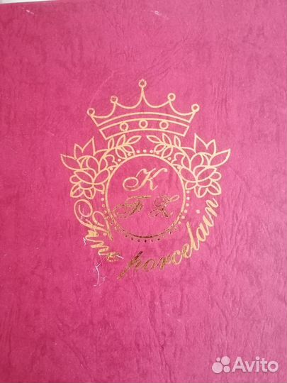 Фарфоровая ваза для фруктов