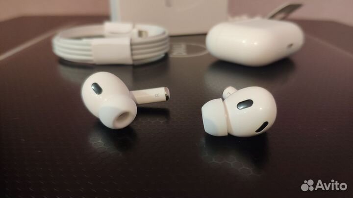 Наушники Airpods pro 2 с беспроводной зарядкой