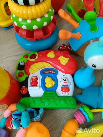 Развивающие игрушки пакетом