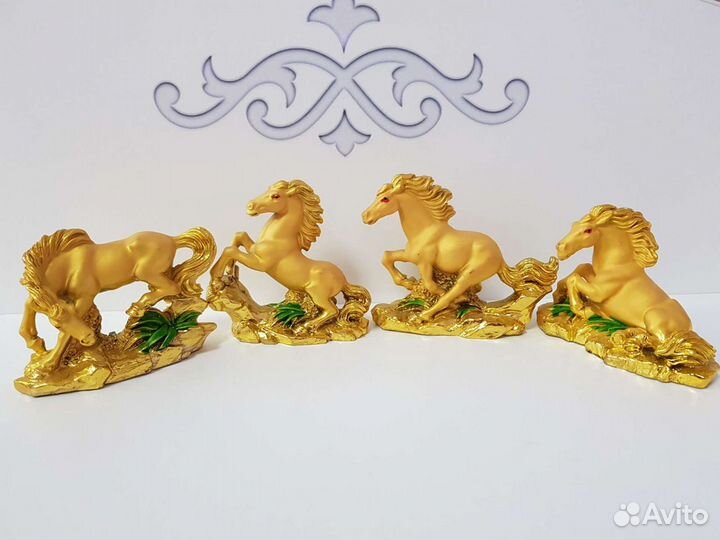 Фигурка, статуэтка лошади