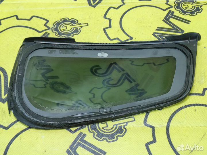 Форточка задняя правая Volkswagen Tiguan 5N cczd