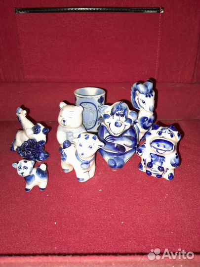 Фарфоровые статуэтки