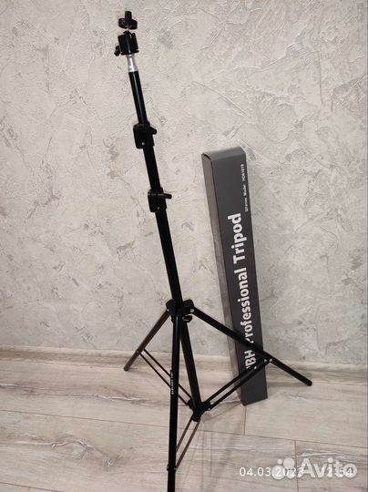 Штатив телескопический + шаровый механизм 1/4