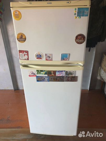 Продам холодильник