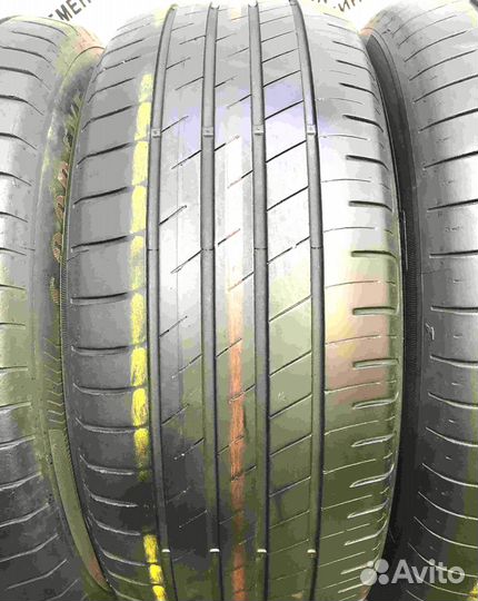 Goodyear EfficientGrip 215/55 R17 94W