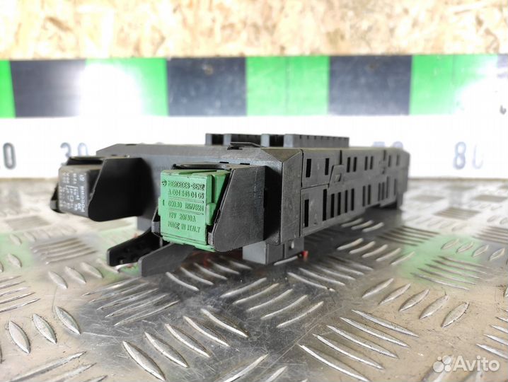 Блок предохранителей салонный Vito 1996-2003