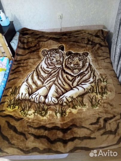 Плед покрывало бу 190х160, новое 160х220