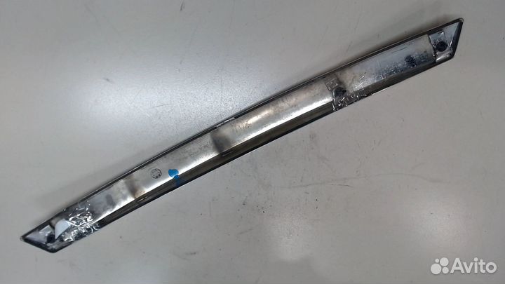 Накладка под номер левая задняя Infiniti QX56