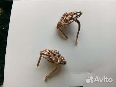 Золотые серьги