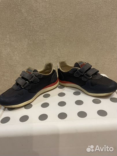 Кроссовки детские