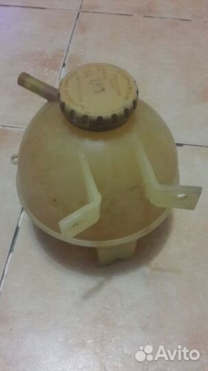 Расширительный бачок GM