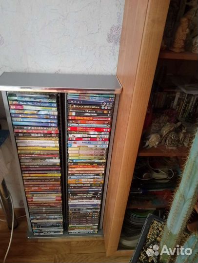 Полка для дисков