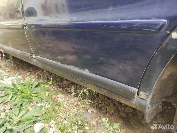 Дверь задняя левая Audi A4 2.4L 1994-2001