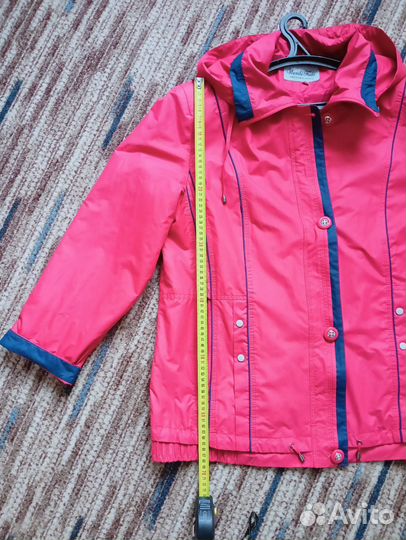 Ветровка женская 56р