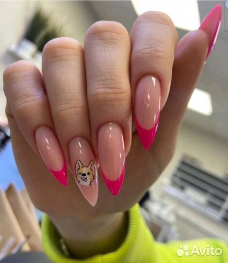 Наращивание ногтей, маникюр