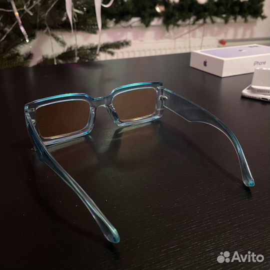 Розовые очки