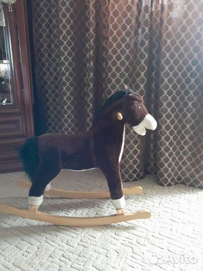 Качалка лошадь