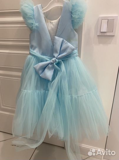 Платье праздничное