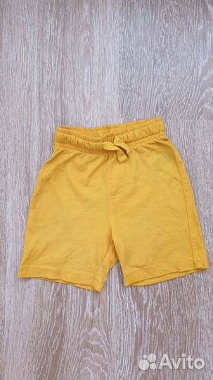 Шорты красные и желтые mothercare размер 86 и