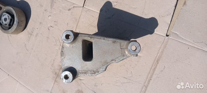 Haval F7 Кронштейн рулевой рейки правый оригинал