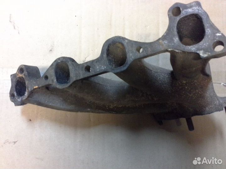 Коллектор выпускной на Opel Kadett 1.6D дизель