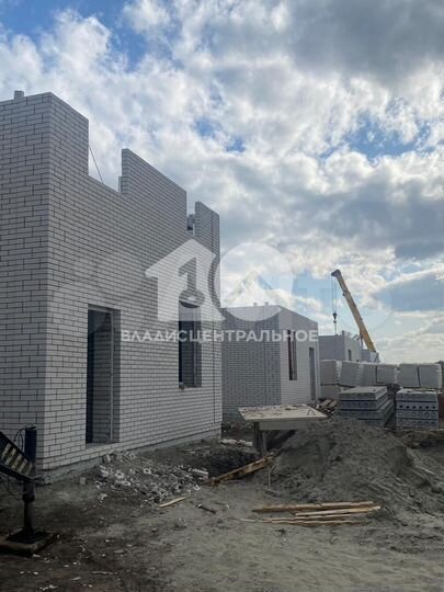 Дом 102 м² на участке 5 сот.