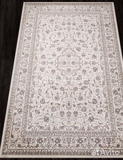 Ковер новый классический