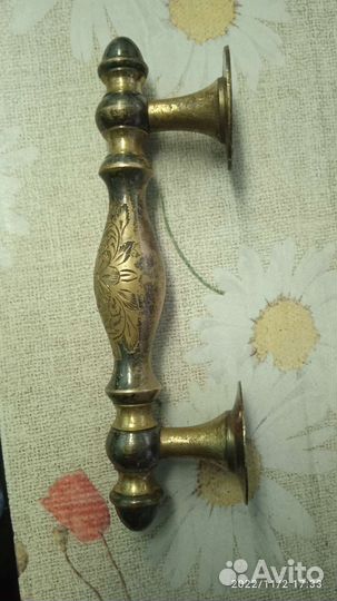 Дверные ручки