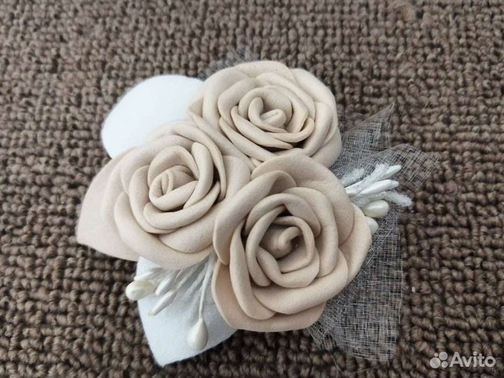 Бутоньерки, украшения на праздник