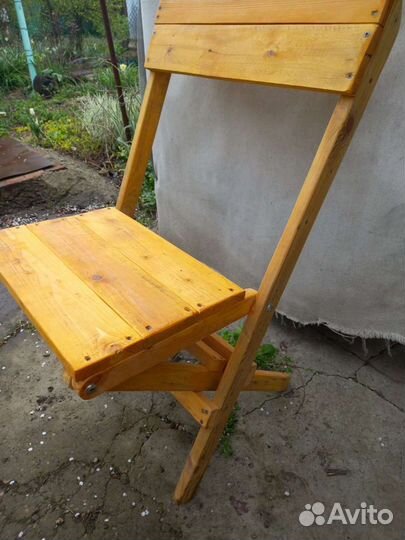 Стул складной деревянный