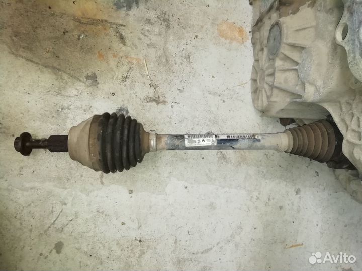 Привод левый VW Passat B7 - DSG