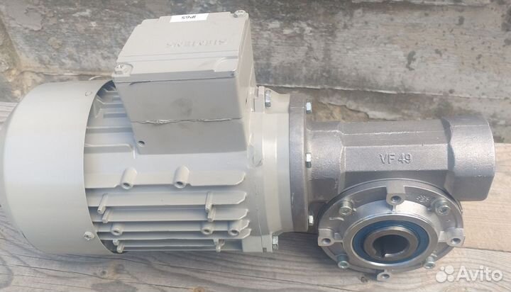 Мотор-редуктор Bonfiglioli VF49 P1 60 P71 B14 B3