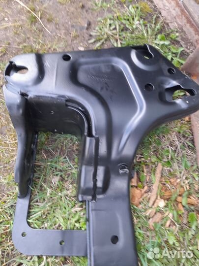 Подрамник крепления коробки BMW X5 E53