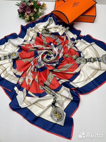 Шелковый платок Hermes