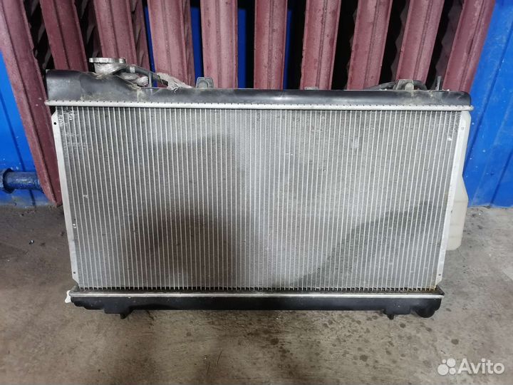 Радиатор subaru