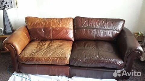 Перетяжка кожанных диванов в Москве