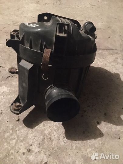 Корпус воздушного фильтра на Тойоту