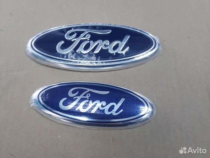 Эмблемы Ford комплект 2шт