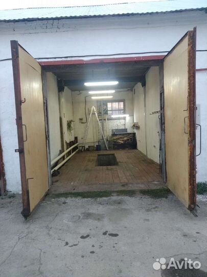 Гараж, ) 30 м²