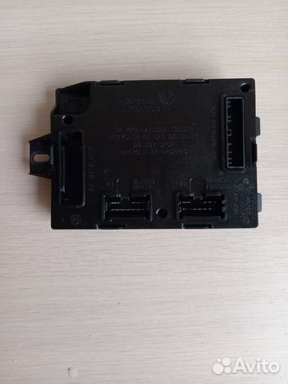 Блок комфорта на рено сандеро 2 2014г