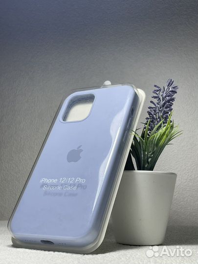 Чехол на iPhone 12