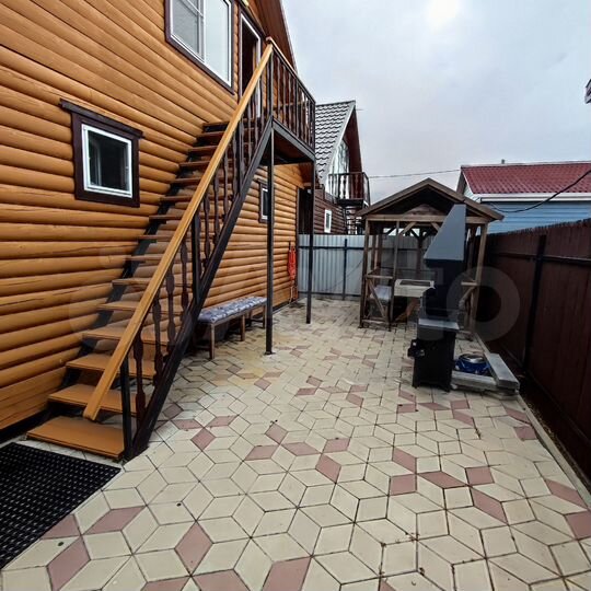 Дом 100 м² на участке 1,5 сот.