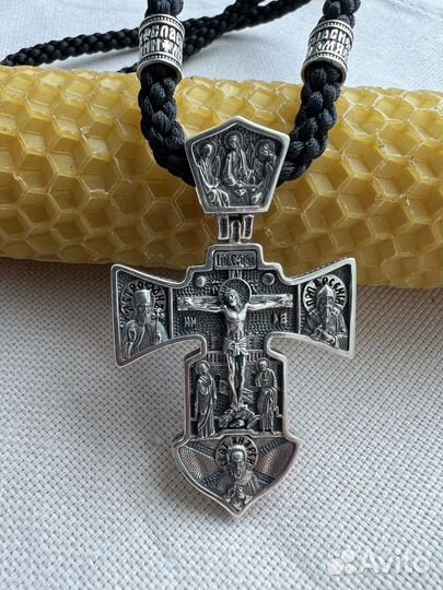 Крест нательный мужской на гайтане