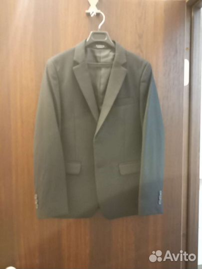 Новый пиджак на мальчика