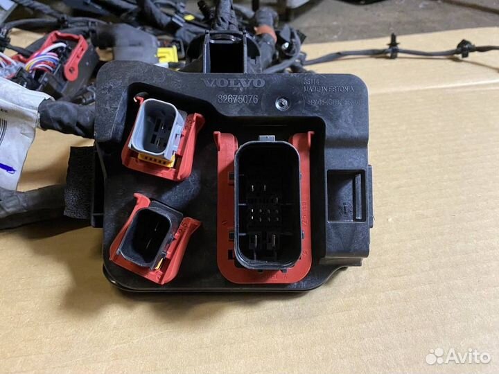 Проводка бампера переднего Volvo FH5 82675076