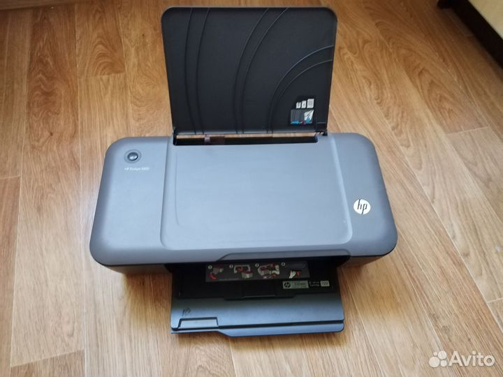 Цветной струйный принтер hp deskjet 1000