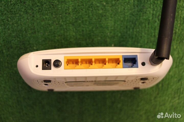 2 Wi-Fi роутера TP-Link и D-Link