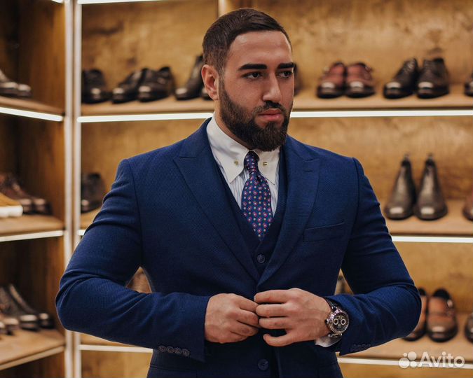 Мужской костюм классический тройка