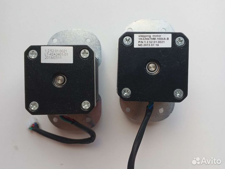 Шаговые двигатели