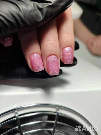 Маникюр и педикюр